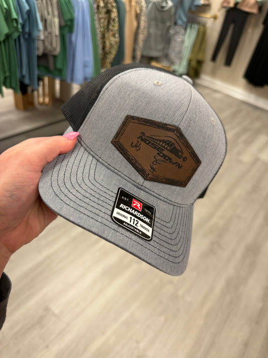 CRANK BAIT TRUCKER HAT