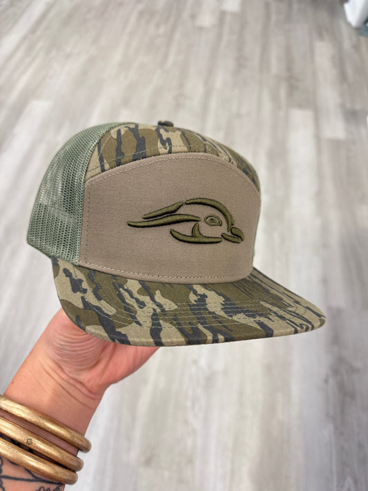 MOSSY OAK BOTTOMLAND & SAGE DUCK LOGO