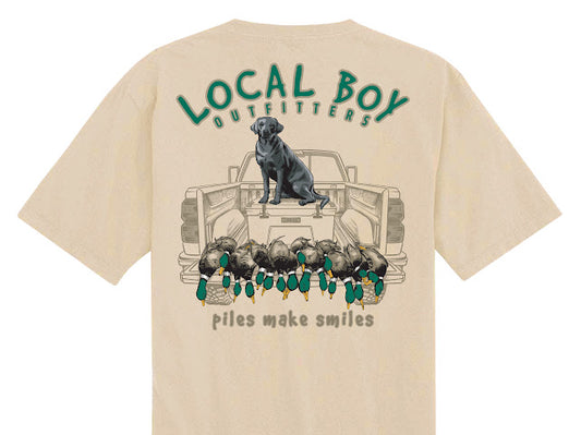 LBO PILES MAKE SMILES TEE