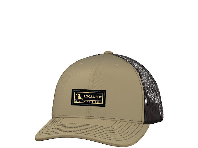 WOVEN LABEL TRUCKER HAT
