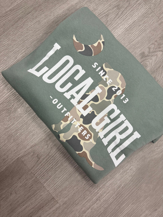 LOCAL GIRL CAMO LOGO CREWNECK