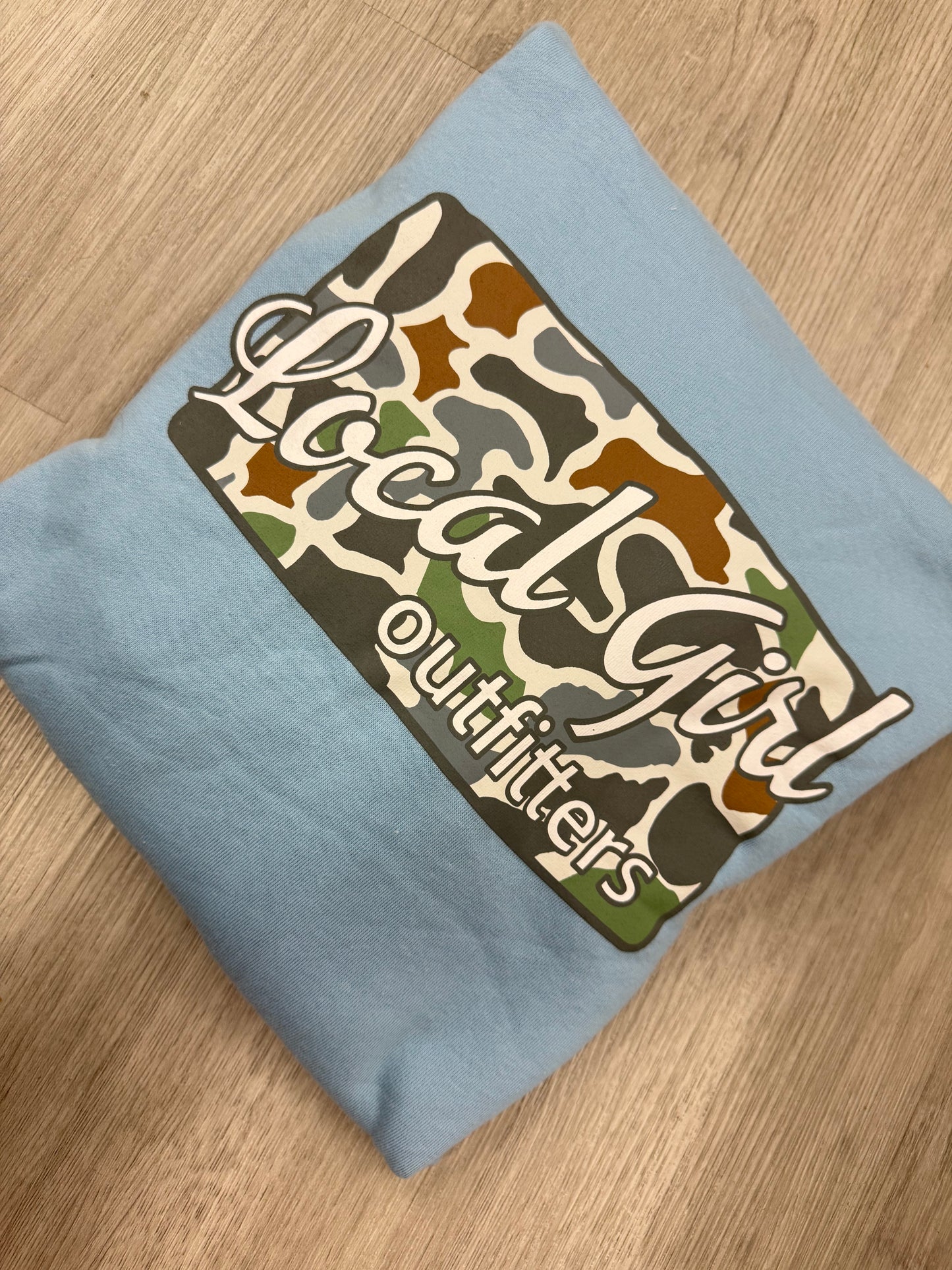 LOCAL GIRL BLUFF PLATE HOODIE