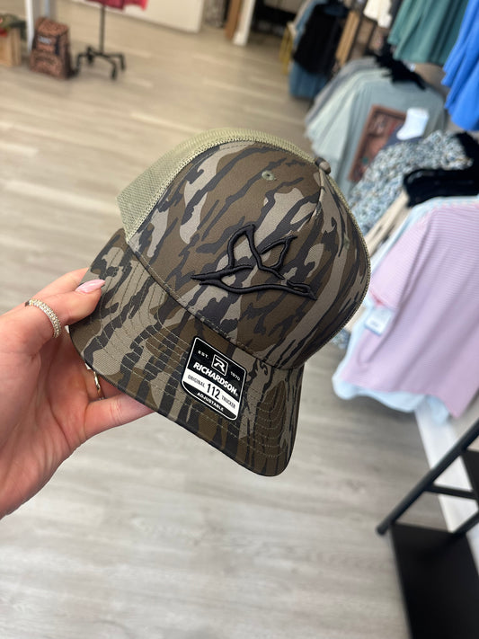 112 BOTTOMLAND HAT